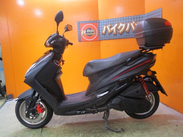 反対側もこの通り状態グッド！！駆動系の樹脂の日焼けもなく機関もとっても良好です！冗談抜きの早い者勝ち